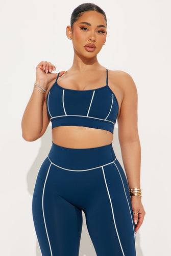 https://cdn.shopify.com/s/files/1/0293/9277/files/01-16-25_S1_41_GW24H5061_Navycombo_P_HY_IM_14-09-20_52392_PXF.jpg?v=1737173996