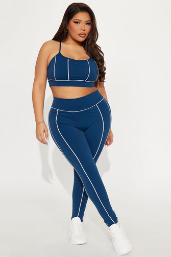 https://cdn.shopify.com/s/files/1/0293/9277/files/01-16-25_S5_37_GW24H5061_Navycombo_P_KS_SS_13-25-26_PLUS_0070_PXF_BH.jpg?v=1737480865